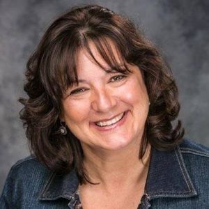 Meet your Posher, Kelly